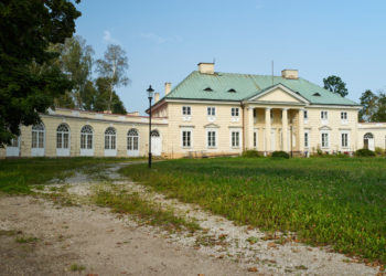 Palace in Białaczow