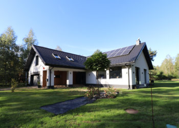 Dom pod Zalewem Sulejowskim